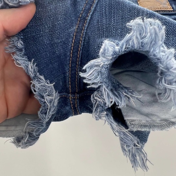 American Eagle Stretch Denim Fringe Cutoff Shorts Embroidered Floral Women's 00 - Picture 5 of 12